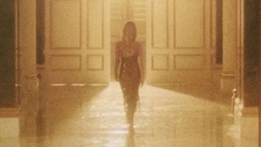 蹭完奢侈品蹭电影，王小卤贺岁大片给我笑发财了