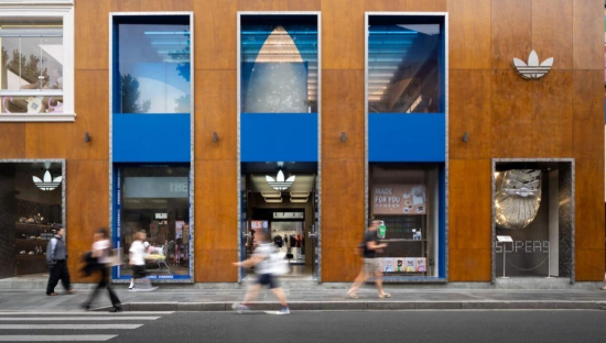 找雪中飞代工羽绒服，阿迪达斯做错了吗？