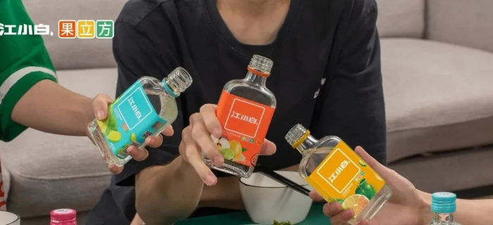 年销30亿，估值130亿的背后，江小白的成功之道不仅是文案！