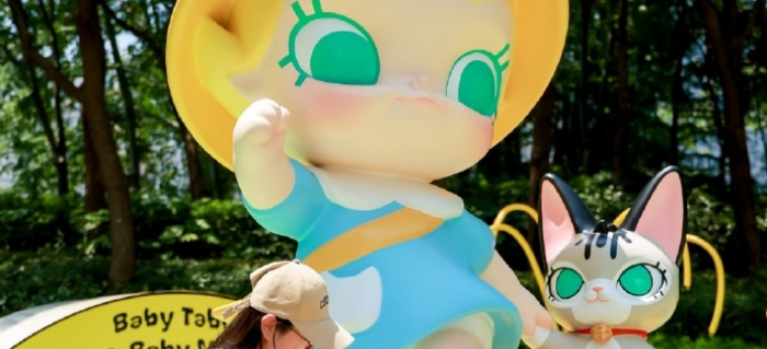 泡泡玛特带你坐上「喵星童话巴士」