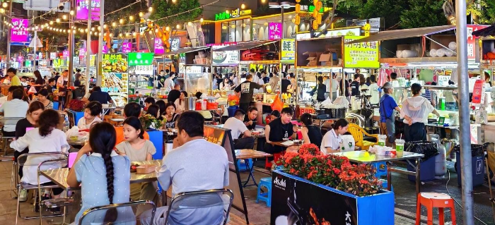 不止西贝，主打“现做”的路边摊也越来越贵了