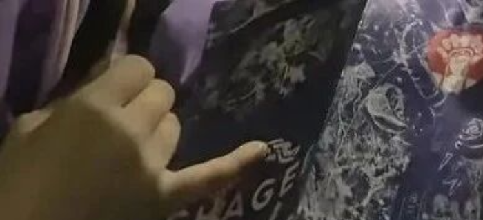 霸王茶姬“过气”设计，被小朋友发现了！