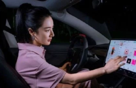 薇娅直播“带货”特斯拉，400万人围观，直播1小时内，引导了2600人下单购买试驾产品