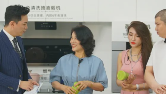 董明珠直播3小时带货3亿 加冕快手“女王”！