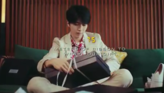 PRADA×蔡徐坤520主题广告片《520爱的公式》