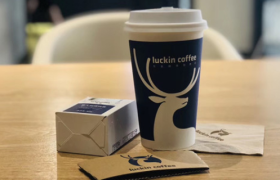 瑞幸咖啡“清洗”管理层  CEO和COO被停职