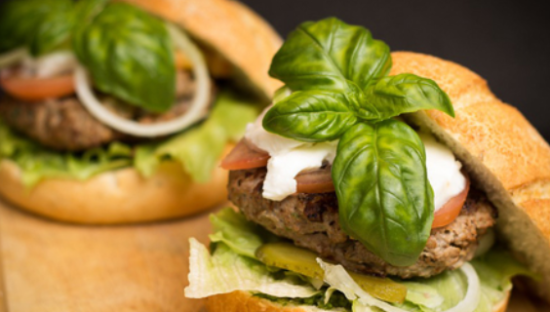 喜茶联合星期零推出植物肉汉堡，5月18日全国起售