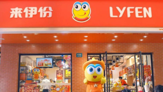 开启“新鲜零食”品牌战略，来伊份能否秒杀良品铺子？
