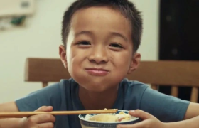 美赞臣推出暖心微电影《弟弟》，太好哭了！