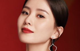 凭借着东方古典气质，刘诗诗拿下高奢品牌 Qeelin 代言