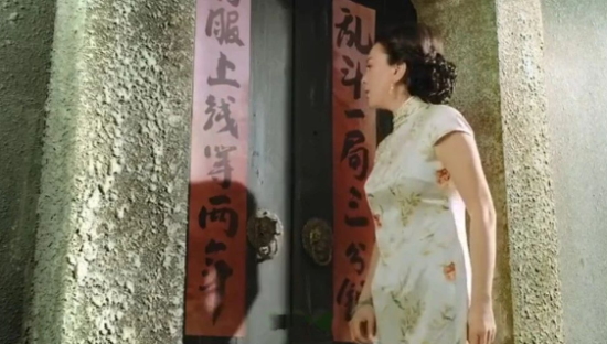 雪姨敲门、淡黄长裙、真香警告....荒野乱斗这支广告太有梗！