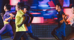 “騛一般的中国速度”背后，特步跑出营销“加速度”