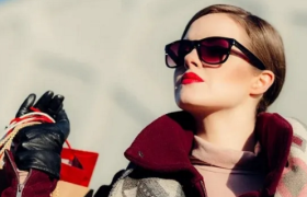 去免税店淘金，请吹干泡沫