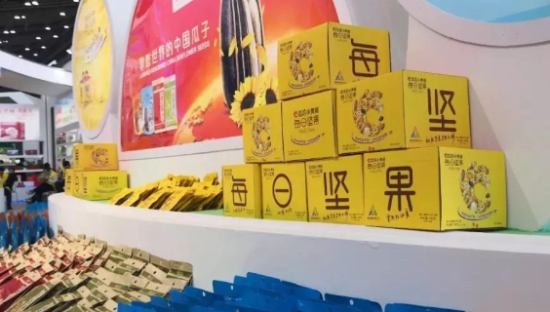 洽洽推出全新IP形象“味来质造”小洽太空人