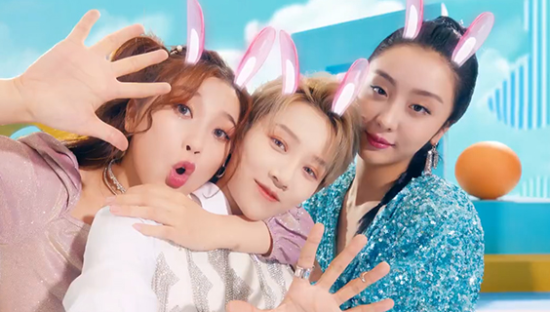 OPPO首届“O粉节”×THE9少女，遇见超闪的夏天