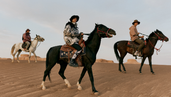 李宁携华晨宇重走丝绸之路