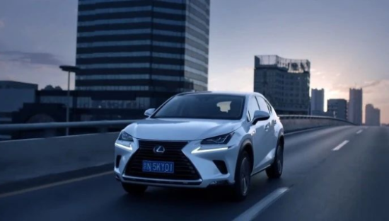 雷克萨斯 × FIRST 请来导演张大磊，诠释东方日常生活的感受