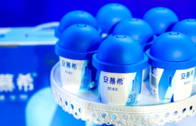 继香菜酸奶后，安慕希又推出 5G 黑科技酸奶