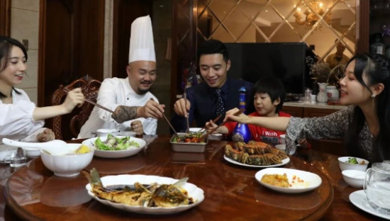 打造行业高端品牌，老板电器中秋节营销很有“新味”