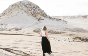 小红书：电商诚可贵，内容价更高