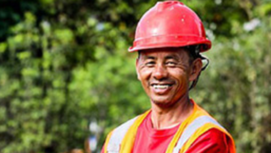 人民日报×佳贝艾特暖心宣传片：这笑容，很中国！