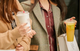 从行业白皮书到大数据报告，你以为的奈雪远不止奶茶！