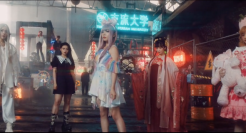 要论圈粉年轻人，自然堂很会玩