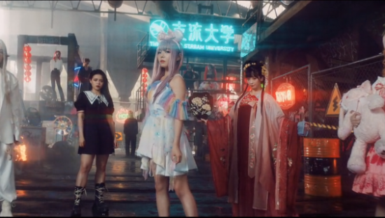 要论圈粉年轻人，自然堂很会玩