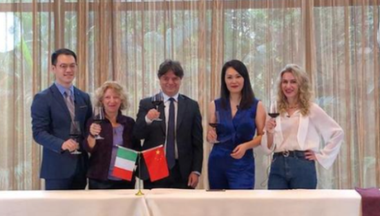 拼多多上线意大利国家馆：47万网友云围观，带动葡萄酒销量暴涨160%