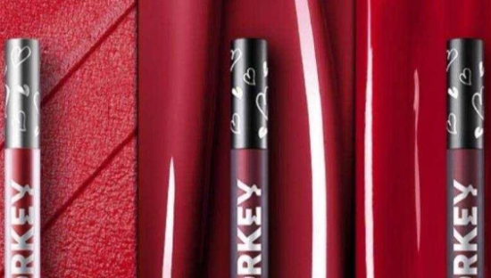 反超完美日记，天猫唇釉销量NO.1,这个网红新国货如何逆风翻盘？