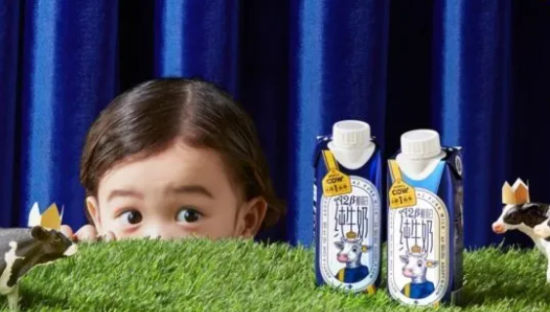 「认养一头牛」推出A2奶新品，与孩子王跨界强强联合