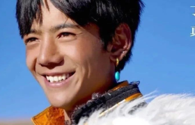 一个放牛，一个习武，马保国和丁真是怎么从素人变成顶流？