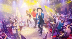 我月薪5000，不配吃西贝吗？