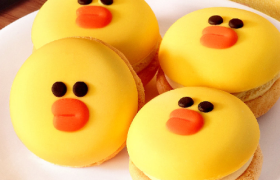 好利来 x LINE FRIENDS 组成高颜值“好吃联萌”