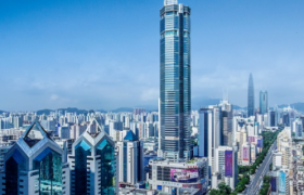 电子产品没落，美妆转型遇阻，华强北重回十字路口