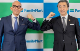 日本全家便利店宣布更换社长，用数字化破解困局