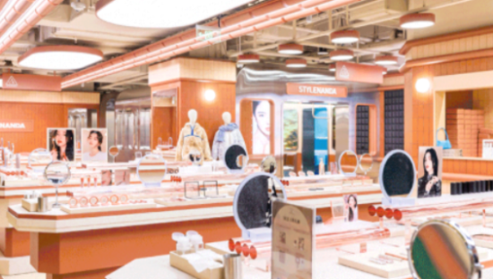 欧莱雅旗下彩妆品牌3CE上海首店入驻新天地