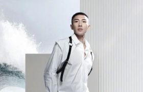 美的写了一组“有颜色”的文案