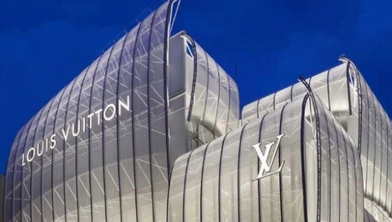 LV跨界开咖啡店，太太太太太美了！