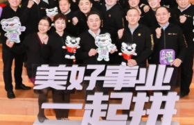 黄光裕首次公开亮相 为“真快乐”APP打CALL