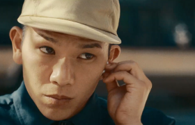 AirPods Pro为你表演花式“跳绳”