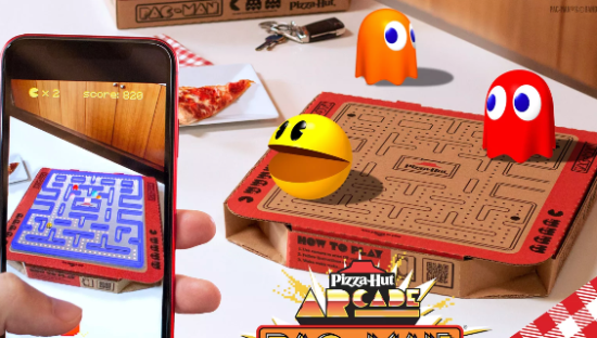 必胜客 x 吃豆人推出限量版真实可玩的披萨盒