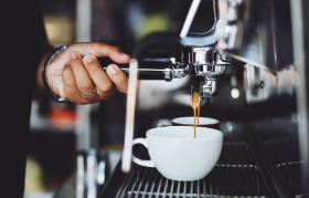 瑞幸关店，“档口咖啡店”能否逆袭突围北上广？