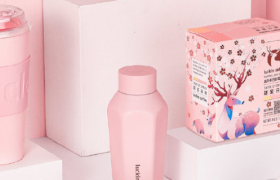 瑞幸樱花季，小蓝杯变身粉色樱花杯！