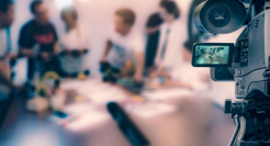 映客2020年报：转型的主动与被动