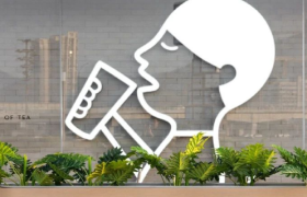 “女朋友每次喝饮品必点喜茶，该不该分手？”