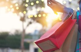 抖音举起兴趣电商屠龙刀