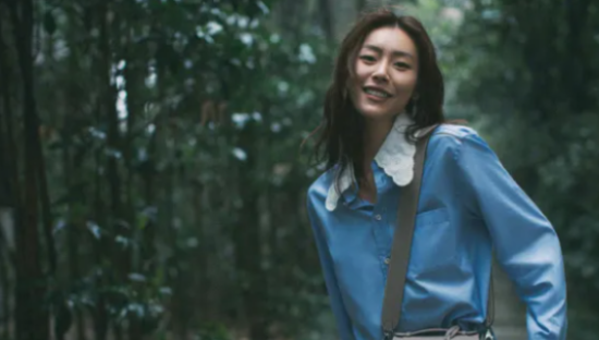 刘雯700平工作室大曝光！品味一绝，屋如其人！网友：小刘小刘，富得流油！