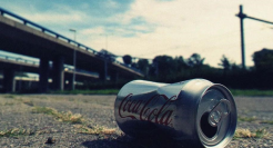 可口可乐“不快乐”