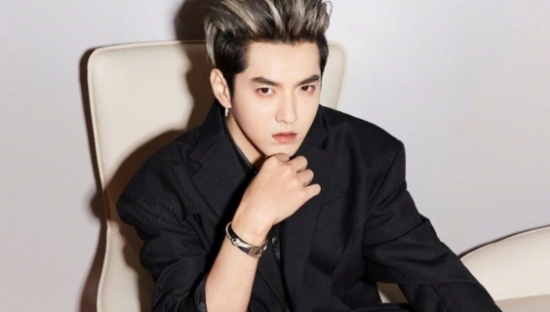 都美竹锤吴亦凡是假？吴亦凡损失3亿代言费是真！